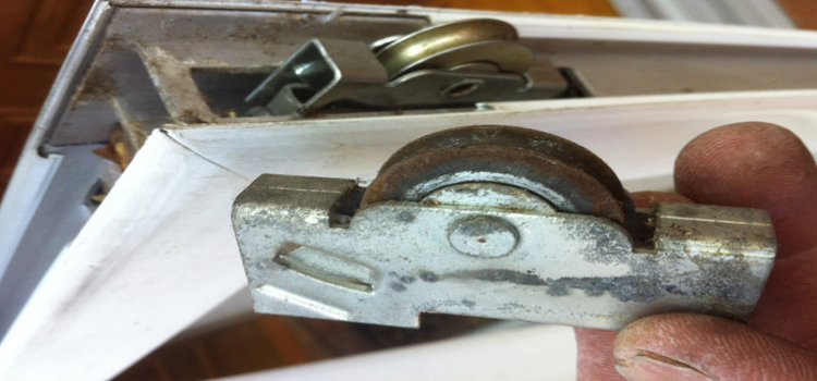 screen door roller repair in Commerce